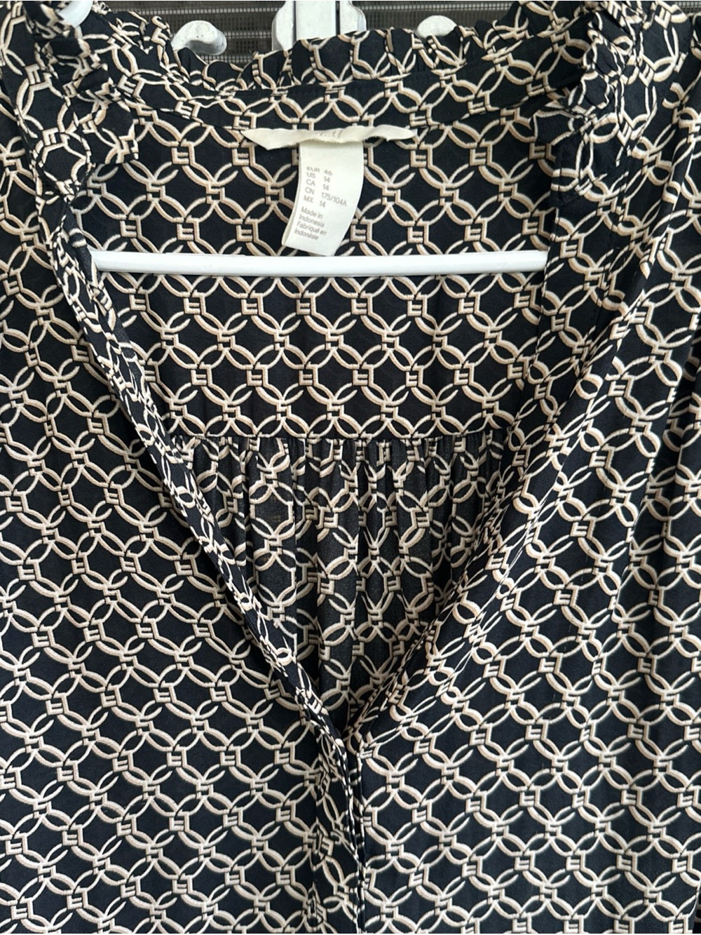 H&M Black and Cream Geometric V-Neck Blouse